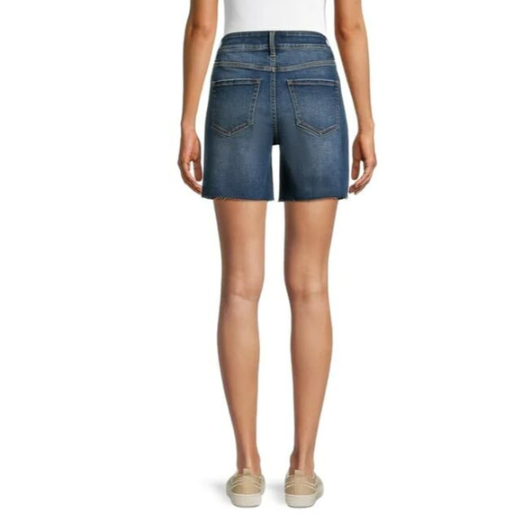 Time and Tru Womens Mid Rise Raw Hem Shorts Medium Wash Size 20 - Picture 2 of 7